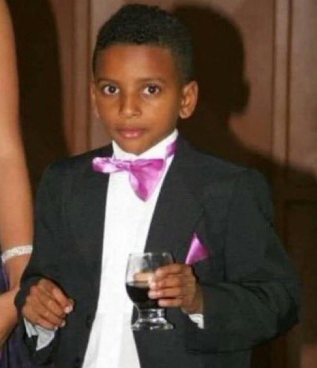 M🖤🌙 tweet media