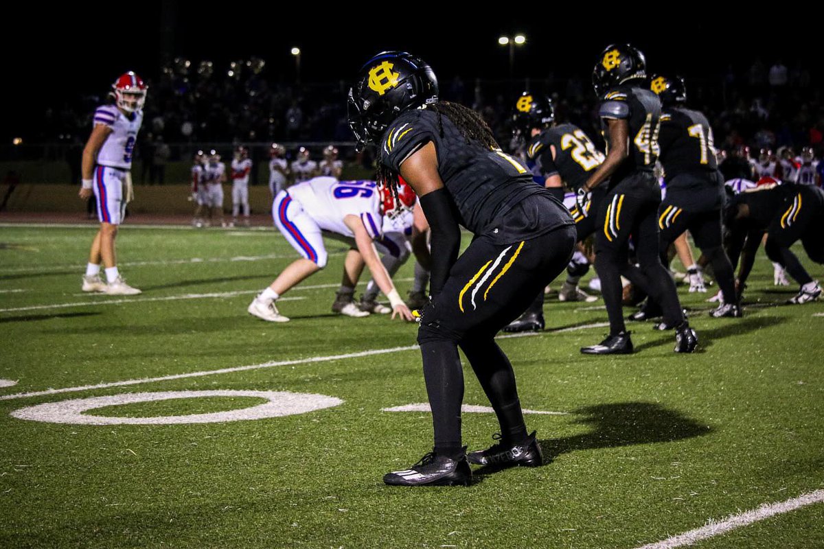 Blessed to receive my 1st offer from KENTUCKY STATE UNIVERSITY <a href="/Coach_Twatson66/">Tommy Watson</a> <a href="/GetEm_Brooks/">Coach Brooks</a> <a href="/CoachEChambers/">Earl Chambers</a> <a href="/bsweatt60/">Bronson Ryan Sweatt, USAW</a> 
<a href="/RecruitGeorgia/">Recruit Georgia</a>