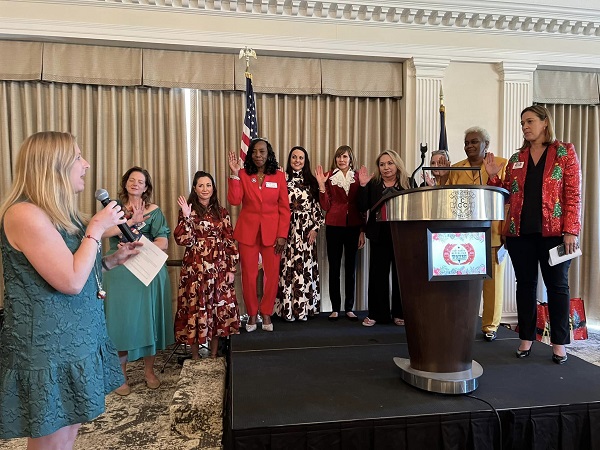 McCoyforJudge's tweet photo. Life  has been busy, but I was able to attend the Fort Worth Republican Women  Christmas luncheon last Friday.  Wonderful ladies who work hard for  liberty. https://t.co/HNqHLg8Tnn