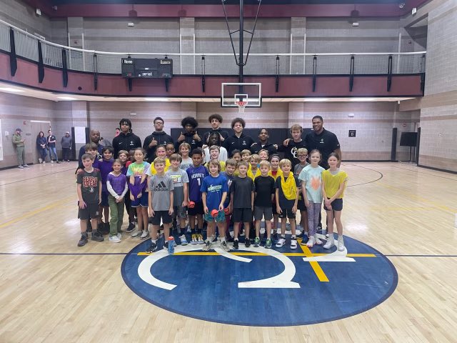 CarmelCougars's tweet photo. The Jr. Basketball Clinic π brought ES students together with menβs varsity players and coaches for skills training & character building! #ccsvalues-partneredwith families #ccses #ccshs @CCSCougarBball @CCSCougarSports https://t.co/ng8Hr3ynvL