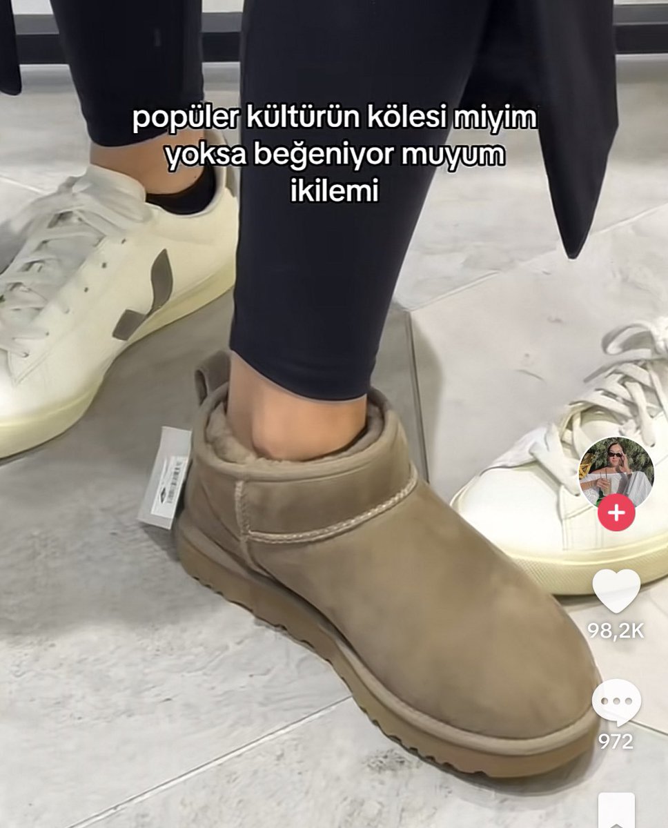 AstroDedikodu's tweet photo. Kızlar ben direniyorum almadım siz ne durumdasınız https://t.co/qZ2Y5P7tpF