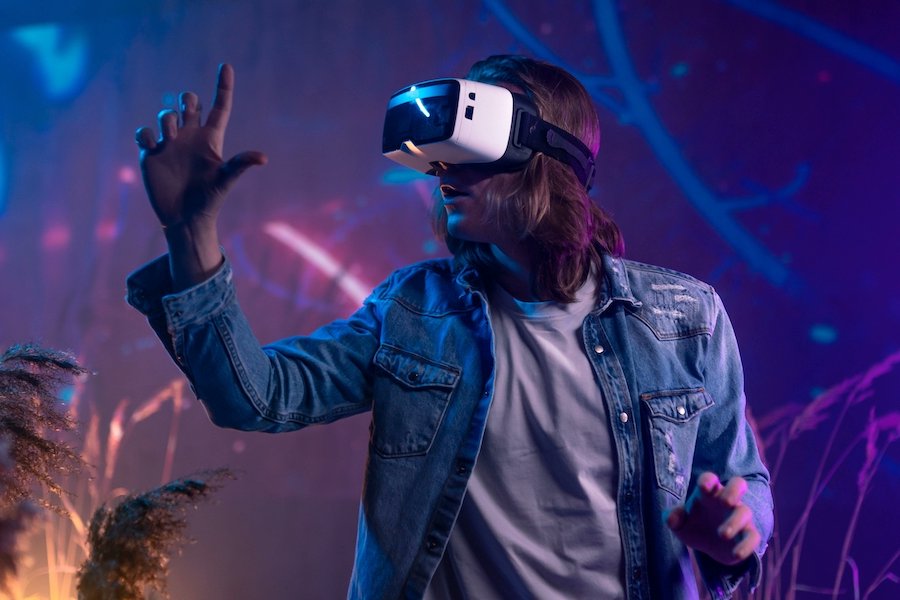 💛💙#OrgulloSergista | La Escuela de Educación de La Sergio ha sido seleccionada como finalista en los prestigiosos Premios de la Industria Colombiana del #Software y Tecnologías Relacionadas. Conoce los detalles 👉bit.ly/3TaI73H