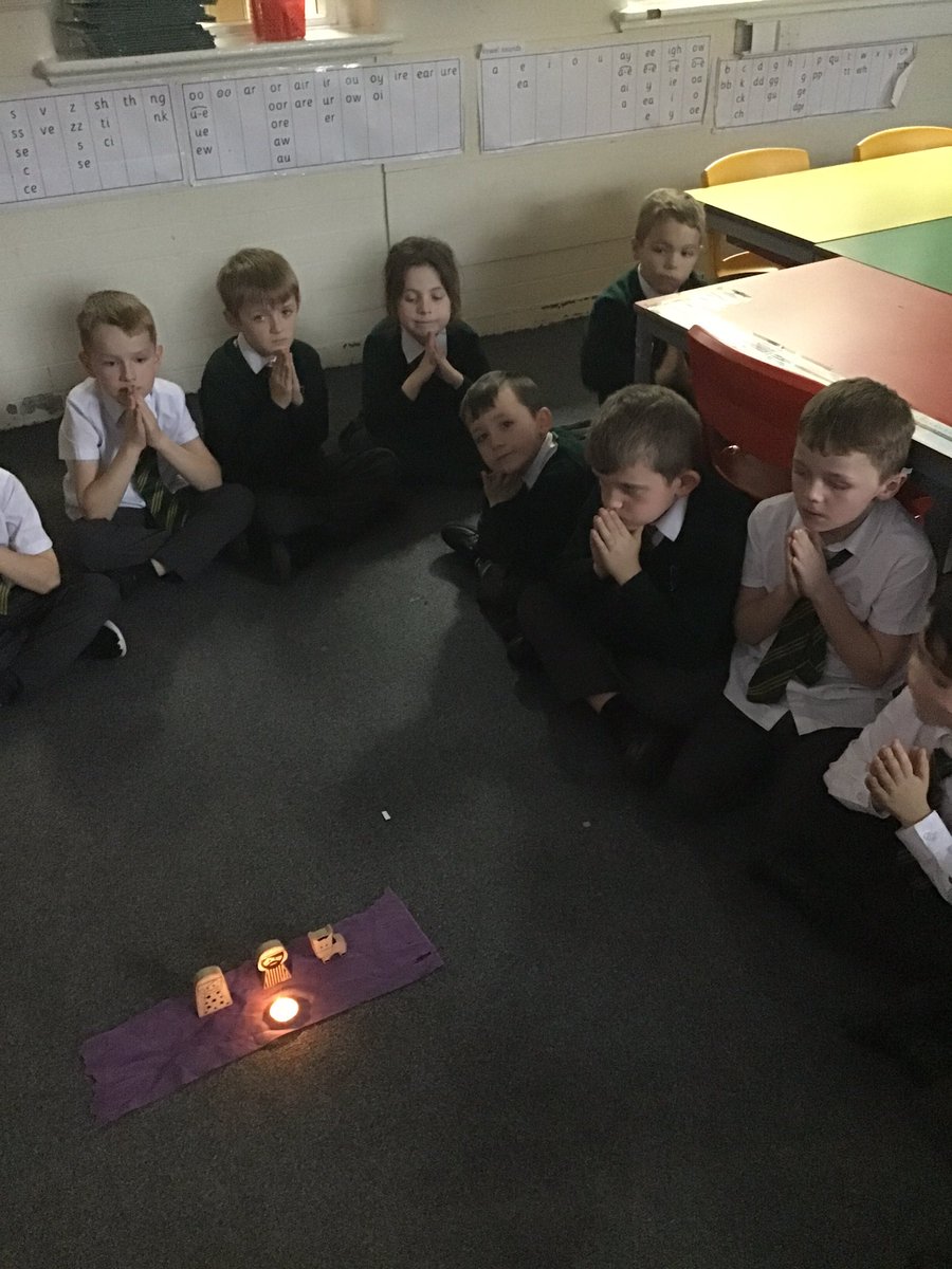 Y3SJV's tweet photo. Worship in 2W to introduce our class Travelling Posada. We can’t wait to share it with family. #SJVPrayerandliturgy https://t.co/ncukpowSrK