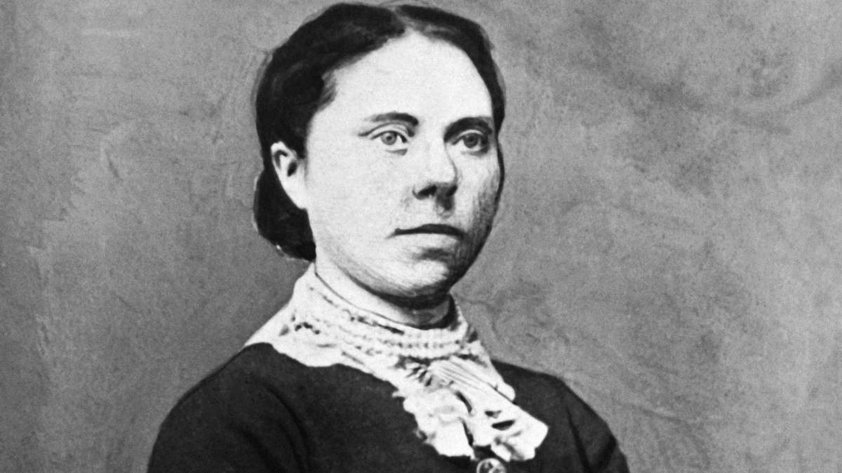 _LooksThatKill_'s tweet image. 👩 I'm Belle Sorenson Gunness, known for killing more than 40 people and disappearing after. 

Do you want to know my stroy? #LooksThatKill