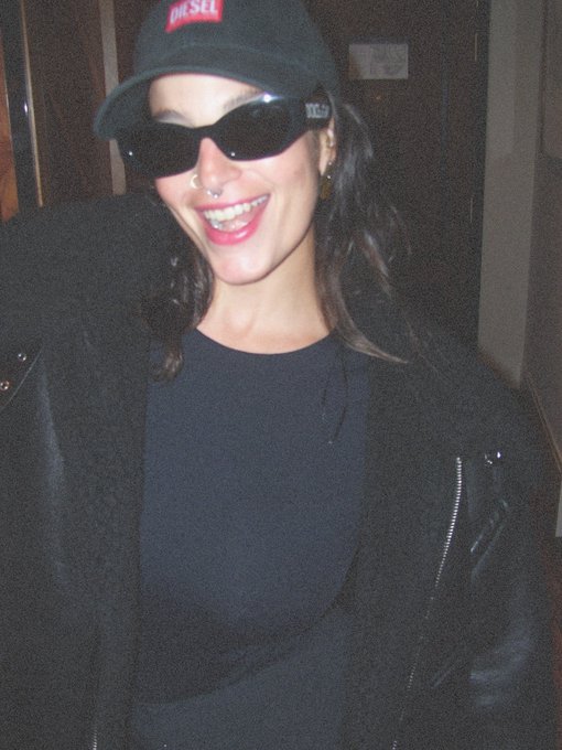 😁 https://t.co/b9rlzl75ep