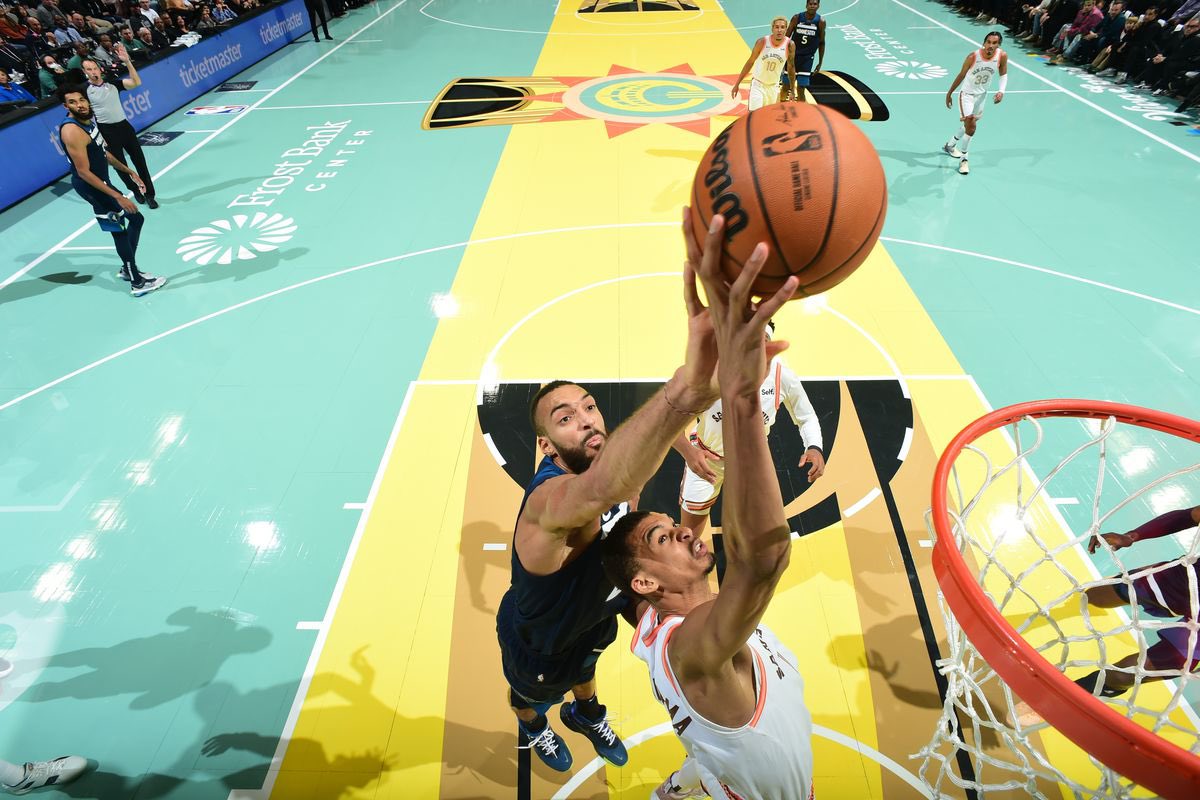 The Daily Wolves (@thedailywolves) on Twitter photo ๐บ WOLVES GIVE AWAY ๐บ
Giving out one pair of upper level tickets to Wednesdayโs game against the Spurs at Target Center.
HOW TO ENTER:
- Must be following my account & <a href="/Summmers_/">๐ธ๐๐๐๐๐๐๐๐๐ | ๐</a>
- Repost & like
Winner announced tonight at 7:30PM CT right here on X ๐บ WOLVES GIVE AWAY ๐บ
Giving out one pair of upper level tickets to Wednesdayโs game against the Spurs at Target Center.
HOW TO ENTER:
- Must be following my account & <a href="/Summmers_/">๐ธ๐๐๐๐๐๐๐๐๐ | ๐</a>
- Repost & like
Winner announced tonight at 7:30PM CT right here on X