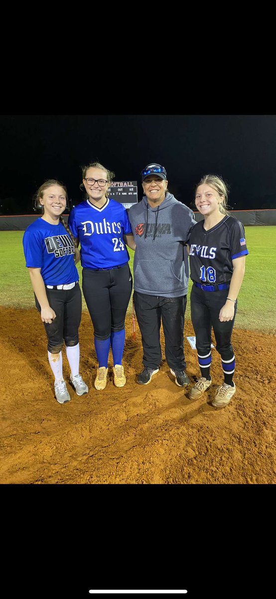 Had a great time at the <a href="/UWA_Softball/">UWA Softball</a> camp Saturday! I learned many new things, and I had a lot of fun! Thank you so much for having me <a href="/defo25/">Stephanie DeFeo</a> and <a href="/UWA_Softball/">UWA Softball</a>!