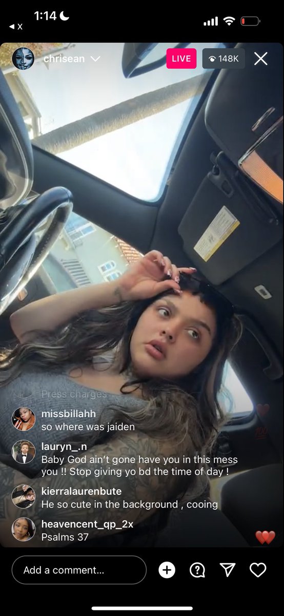 bgcteainsta's tweet photo. Noo but Chrisean and jaidyn linking up and saying F blueface is not what i expected today but i’m here for it 🤣 https://t.co/nKywMJdhRH