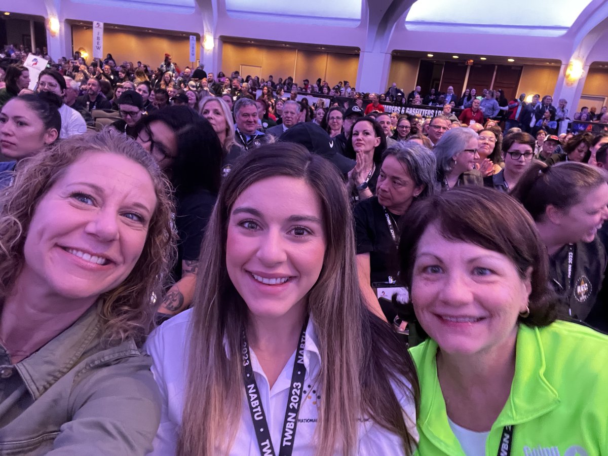NEII_Tweets's tweet photo. This weekend, members of NEII's DEI team attended the @NABTU_TWBN  conference. Having the opportunity to honor &amp; learn from the women of the @IUEC makes our efforts to increase the number of women who support their families by working in the elevator industry so meaningful. https://t.co/LxGUil1BSK