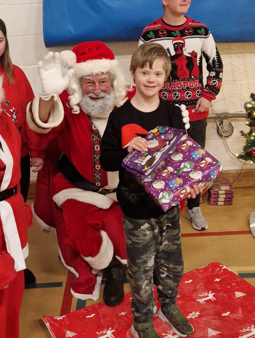 Fabulously festive Christmas party on Sunday. Lovely to see so many of our families there. Looks like Sam gave Santa a run for his money and might be ready to step in to his big black boots next year...! Thanks to Sam, Ben and Thea for helping Santa hand out lots of pressies.
