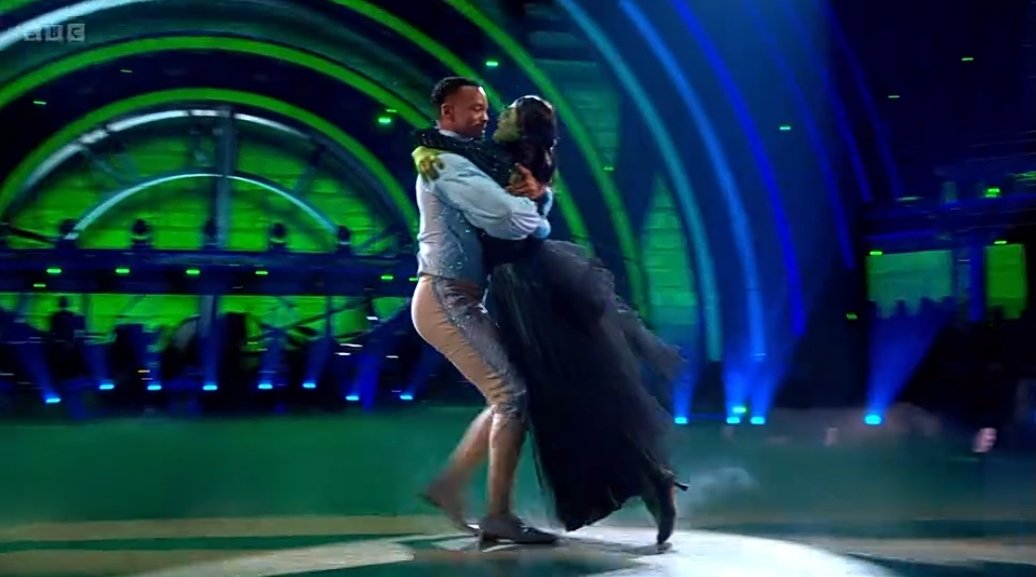 Absolutely loving <a href="/bbcstrictly/">BBC Strictly ✨</a> this year more than ever with the amazing #AudioDescription by <a href="/georgiegirlAD/">Georgina Rose</a> which is now live! It's so vivid, sassy and engaging! "He pulls her gracefully across the room with her toes skimming the floor" #Strictly #Wicked #MusicalsWeek <a href="/BBCOne/">BBC One</a>