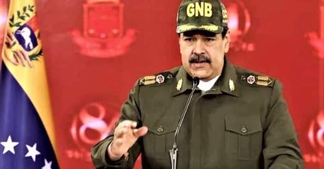 Para sacar al tirano, la única salida posible es la salida de fuerza. No hay otra opción. Si tienen la desfachatez de mentir sin gente votando, imagínese con gente votando que no pudieran decir!