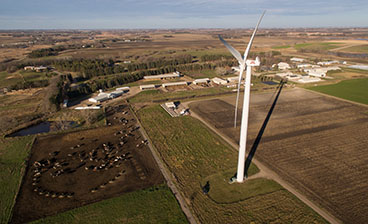 The fertilizer and agriculture industries are under pressure to reduce their carbon footprint. A next-generation green ammonia plant being built at the WCROC may help. Making strides in fertilizer efficiency chsinc.com/about-chs/news…