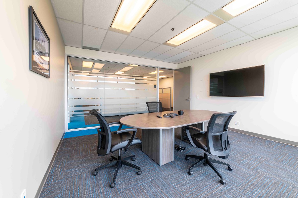 Beyond desks and walls, we're building a community of thinkers, doers, and dreamers😄
Book Now!!

#privateoffices #dayoffices #coworkingspaces #oakville #missasauga #meetingrooms