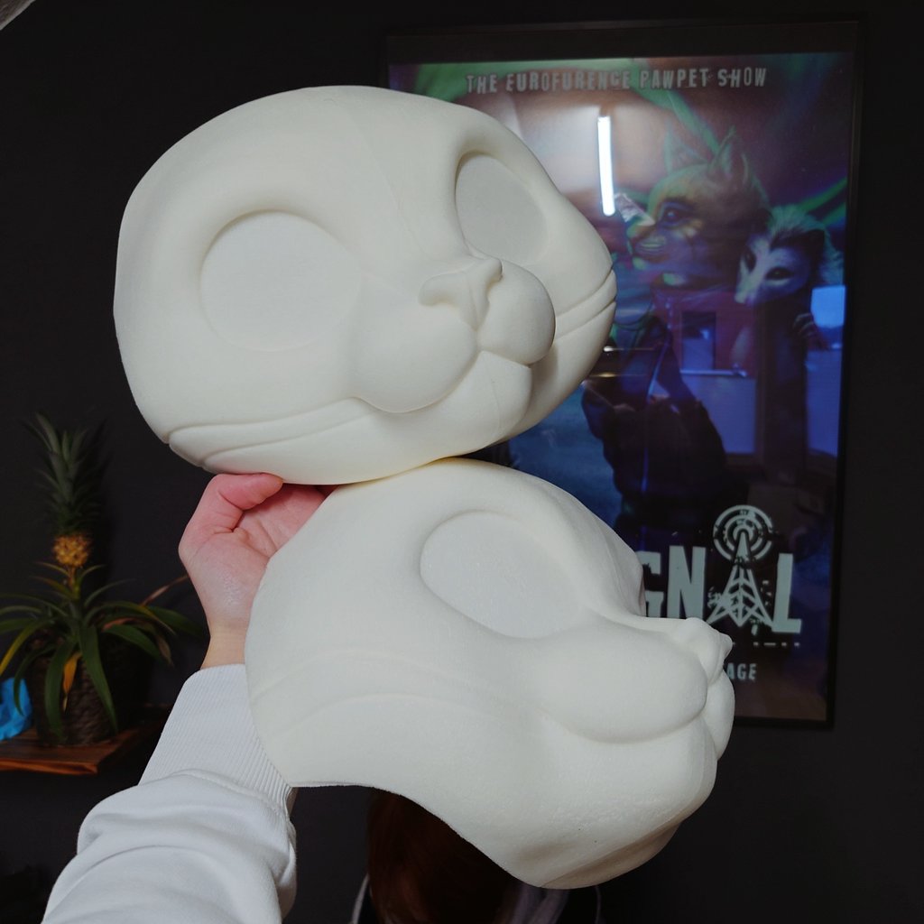 Got foam bases from @stuffedpanda :3 Time to make Yuri a reality UwU #furry #fursuit #fursuitmaker