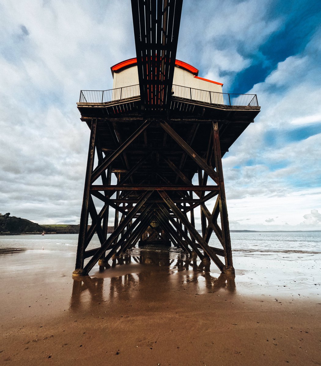 Old Tenby lifeboat station. 

#tenbyharbour #pembrokeshire #tenbybeach #visittenby 
#walesonline #walescoast #ThePhotoHour