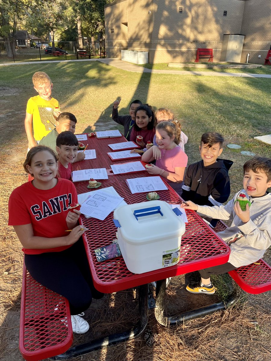 HumbleISD_WHE_GT (@whe_gt) on Twitter photo Math Olympiads enjoying this beautiful weather and cupcakes, while working on the area of irregular shapes. <a href="/HumbleISD_WHE/">Woodland Hills Elementary</a> Math Olympiads enjoying this beautiful weather and cupcakes, while working on the area of irregular shapes. <a href="/HumbleISD_WHE/">Woodland Hills Elementary</a>