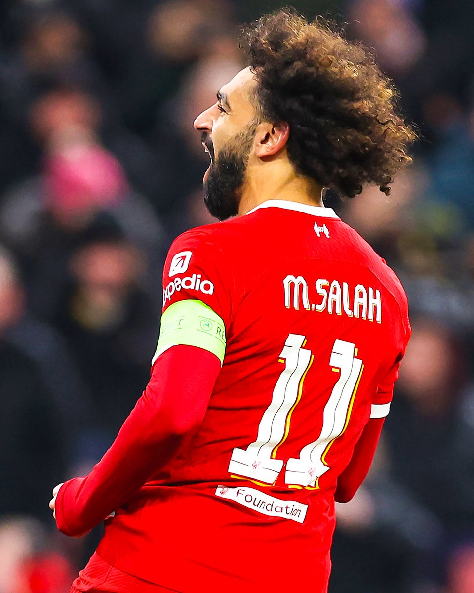 Mo Salah wins the Football Supporters' Association Men's Player of the Year for the 𝐭𝐡𝐢𝐫𝐝 time 👑