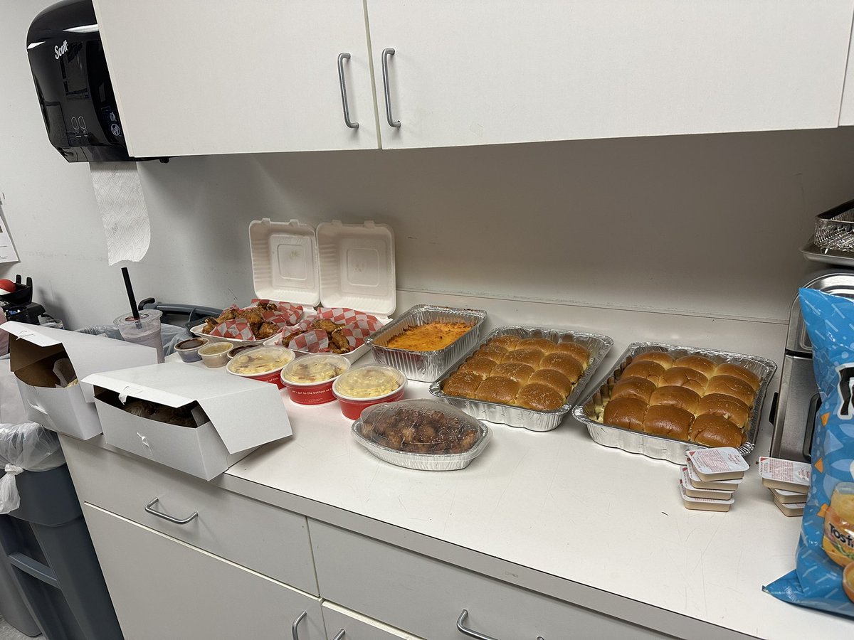 Kicking off December with a team potluck here in KOPM. We wanted to have a large meal before we REALLY started eating in December on the sales floor 😎 <a href="/Sadia_Walker/">Sadia Walker</a> <a href="/TheChefJeriah/">Jeriah Wallace</a>