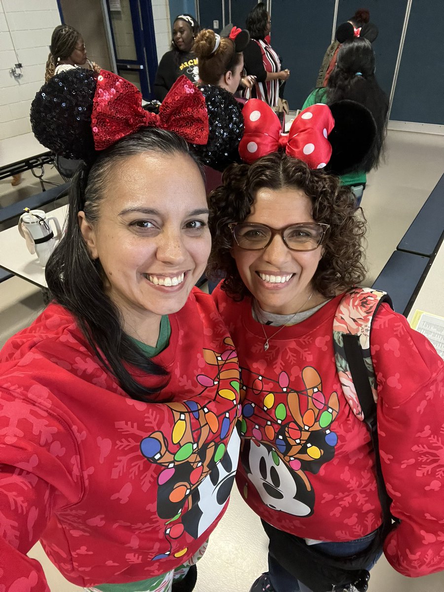 Jennifer Cubelli-Gomez tweet media