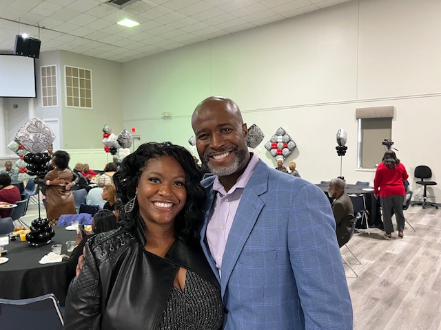 MidSouthBaptist's tweet photo. Hope Fellowship Church honors pastor’s wife, Ashiqua Jackson as a recent graduate and medical doctor. God bless the Hope Church family. https://t.co/PuJOpR9zmb