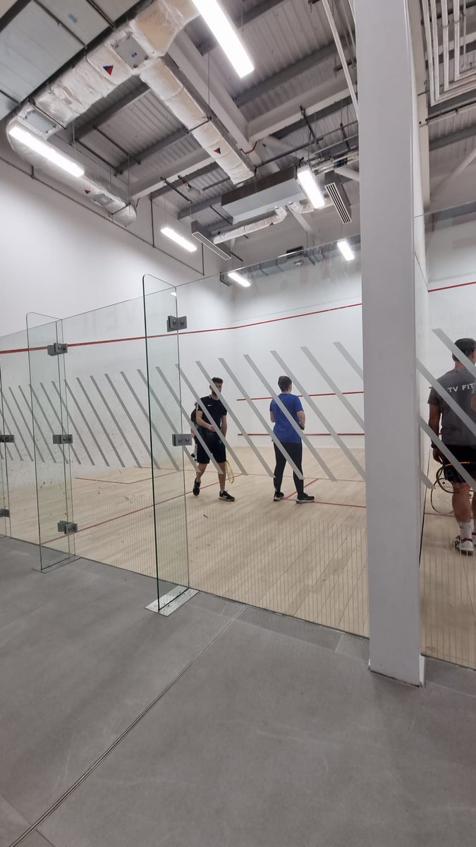 AllanderSquash's tweet photo. Another busy night of squash training at the Allander! https://t.co/TKBqcyuXLS