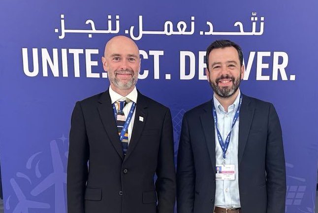 Con <a href="/MarkWatts_/">Mark Watts</a>, director ejecutivo de C40. Conversamos sobre el manejo de residuos, el tratamiento de aguas y cómo la infraestructura de transporte puede contribuir a la lucha contra el cambio climático. <a href="/c40cities/">C40 Cities</a> seguirá siendo un aliado clave para Bogotá y nuestro proyecto de