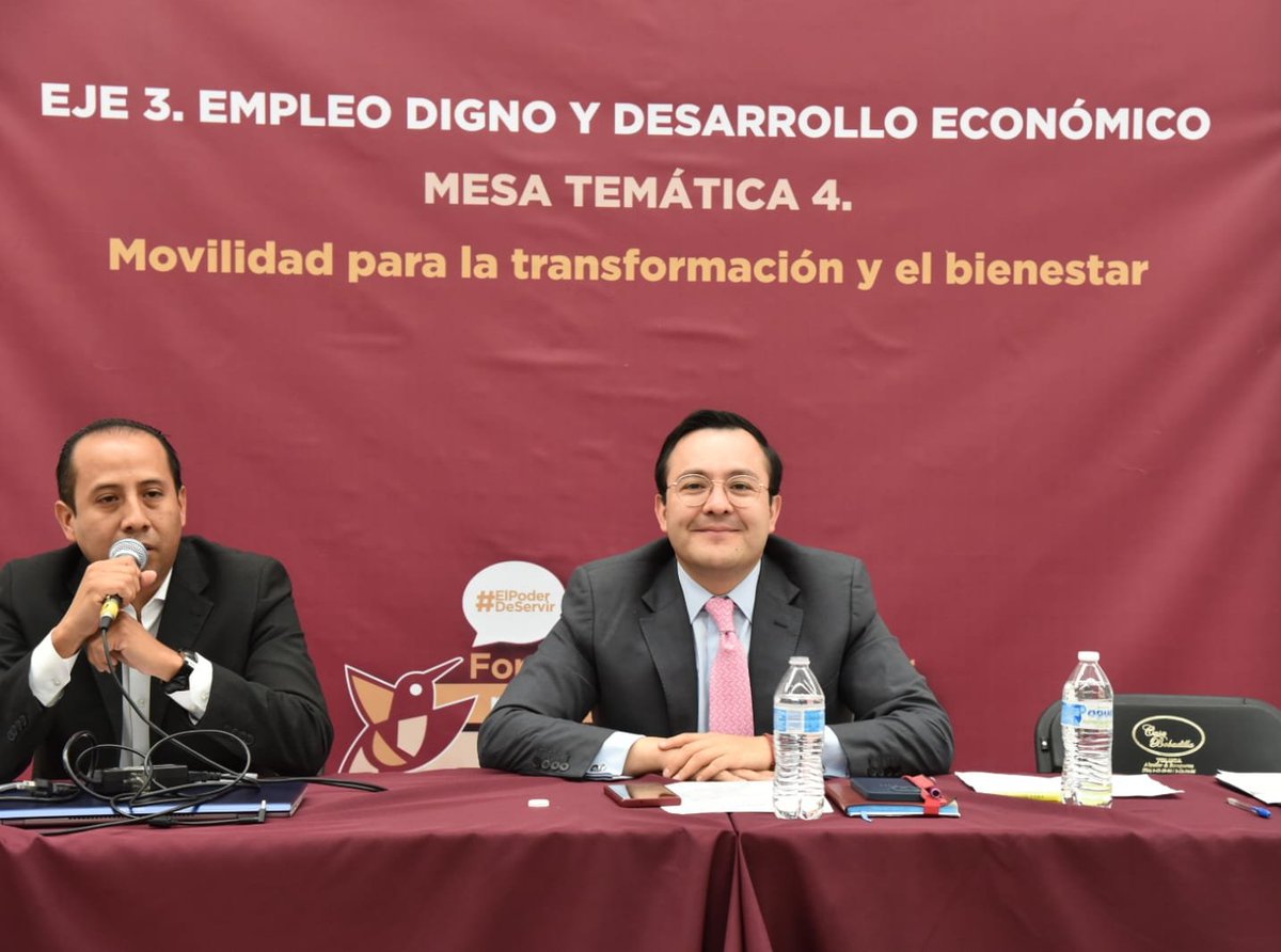 DanielSibaja_'s tweet photo. ✅Escuchar para transformar.
Nuestra Gobernadora @delfinagomeza sigue haciendo historia.

Por primera vez en el #EDOMEX se escucha al pueblo en la ruta que debe seguir el gobierno.
Hoy llevamos a cabo el segundo foro para el Plan de Desarrollo construyendo de la mano de la gente. A diferencia del pasado hoy los planes no se construyen desde los grandes despachos, hoy se construye en el territorio, con la gente.

Este es el #PoderDeServir mandar obedeciendo, porque el pueblo pone y el pueblo quita 🙌

Por una #movilidad con la gente 🚃🚉🚴📢