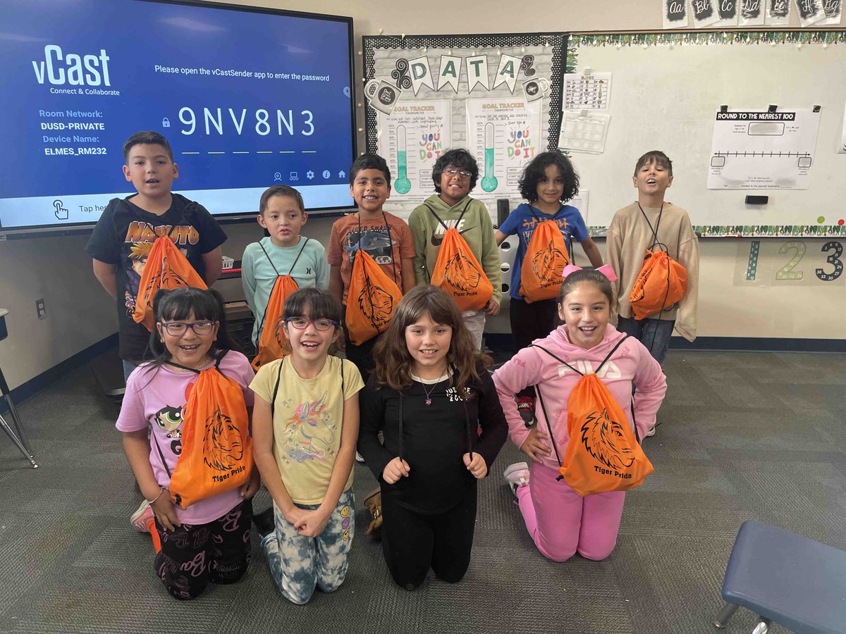 ELMESTigers's tweet photo. Fourth grade is so proud of their amazing students who scored proficient on their Math and Reading Benchmarks!!! 🧡🖤🐾 #RoarToSuccess https://t.co/flw1Bqf12P