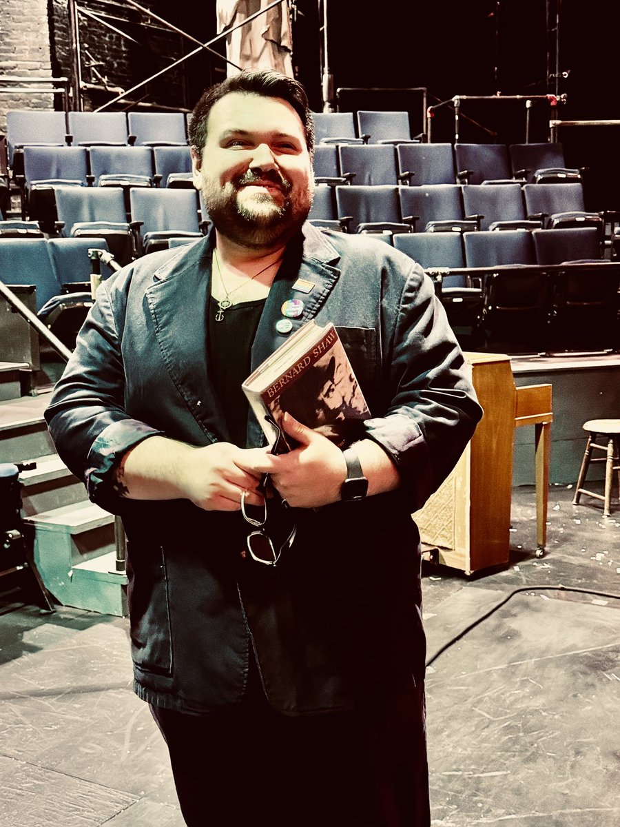 We are very happy to announce that we have selected a play and playwright for Teatro en El Verano 2024: Congratulations to Dustin Thomas, who has written a bilingual adaptation of You Never Can Tell, by George Bernard Shaw. 🎭 🎉 💃🏾