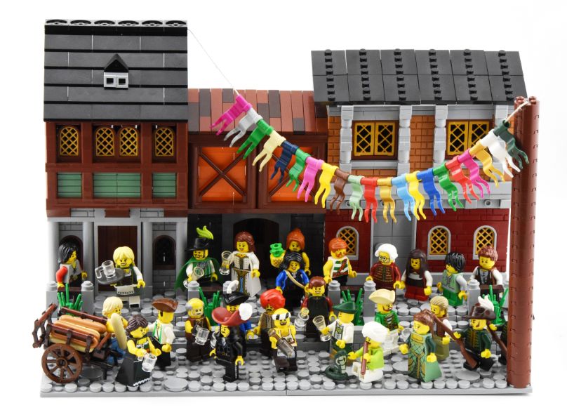 We'd love to go to this #LEGO Weelond Oktoberfest by David Ayrton! #weloveMOCs