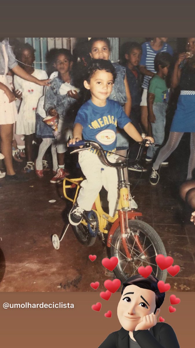 Compartilhando minha jornada de amor pela bike desde 1993. 

Cada pedalada é repleta de carinho e paixão pela magrela. 

🚴‍♂️ #CiclistaDeCoracao #memoriasdebike #umolhardeciclista 

Curtiu a postagem?
Deixa o comentário?