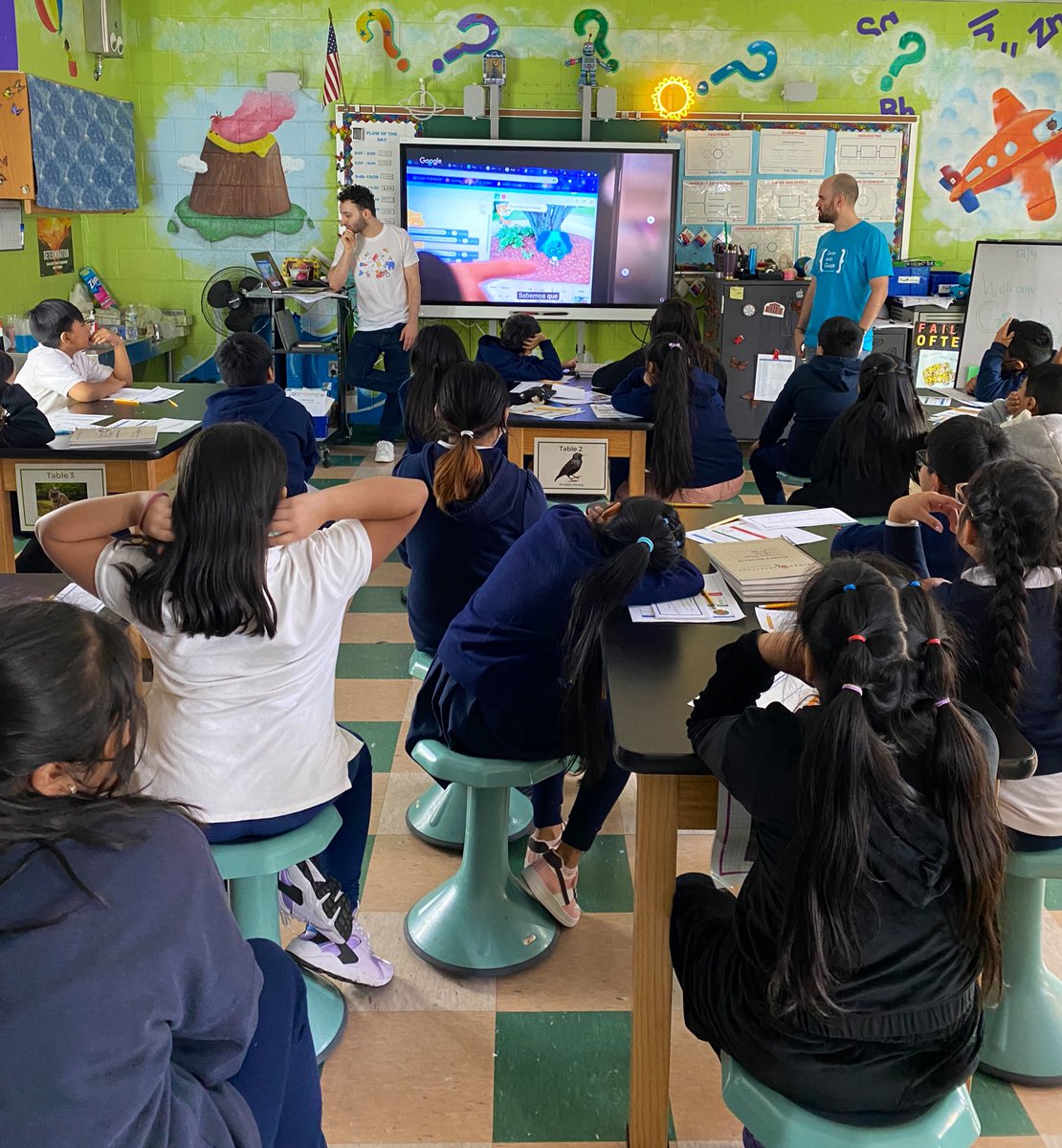 jeanne389's tweet image. On the first day of #CSEdWeek2023   Class 5-502 from @PS_376K got to meet 2 Googlers and learn about CS pathways thanks to Davis and Adrian @Google @D32Bushwick #CSforAllNYC