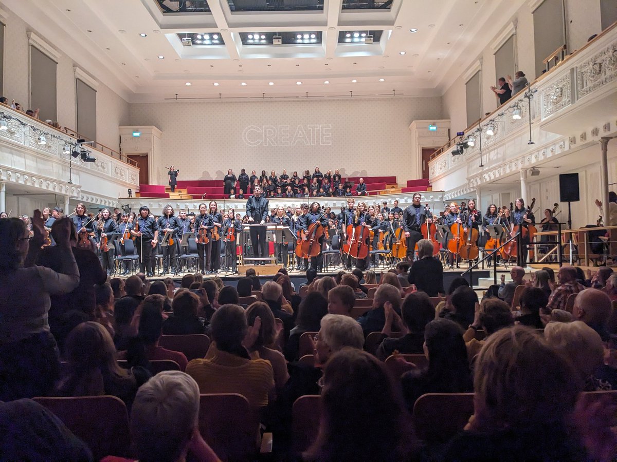 Well done to all involved in <a href="/GlasgowCREATE/">Glasgow CREATE</a> Christmas Concert tonight, fab-u-lous!!! So proud of all of the Holyrood crew especially! Mrs Park and Mrs Simpson really enjoyed it, <a href="/MrsSharonWatson/">Sharon Watson</a> you're in for a treat tomorrow!