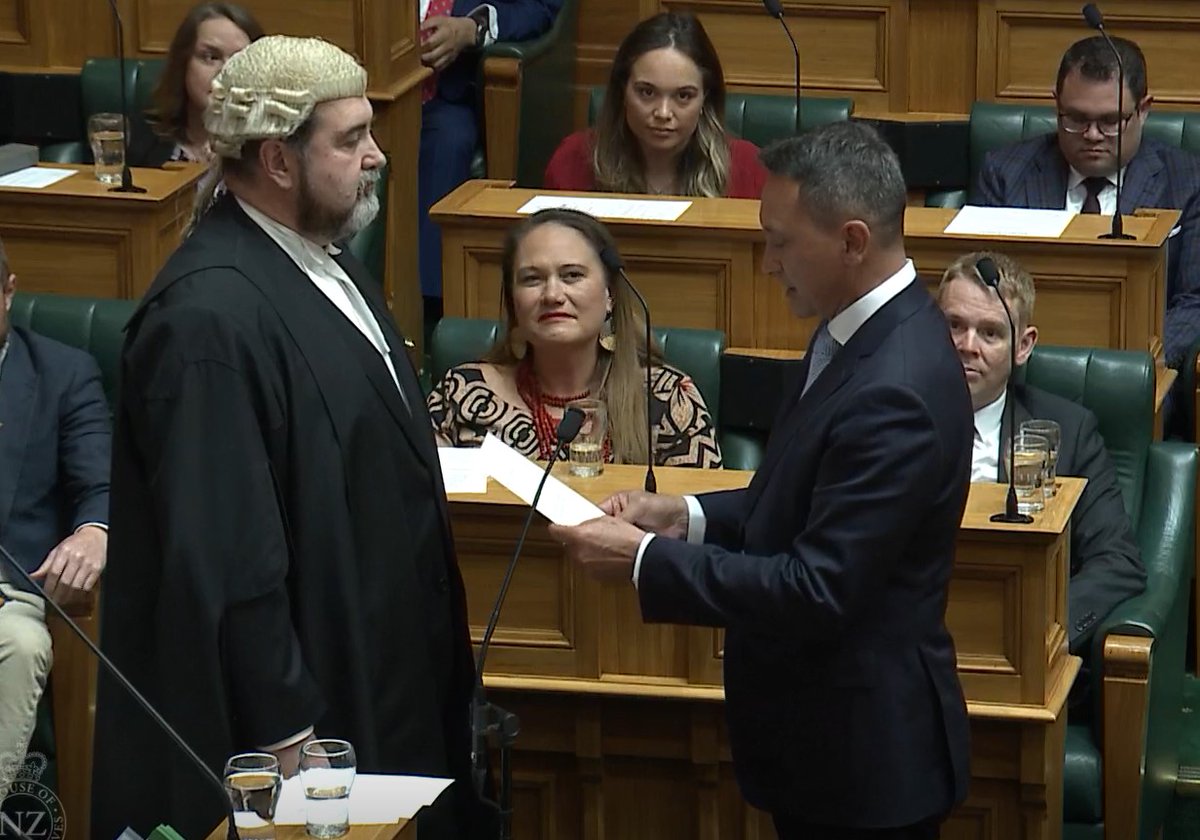 DavidMacLeodMP's tweet image. A very proud and humbling moment. I am officially sworn in. Thank you for electing me as your MP.