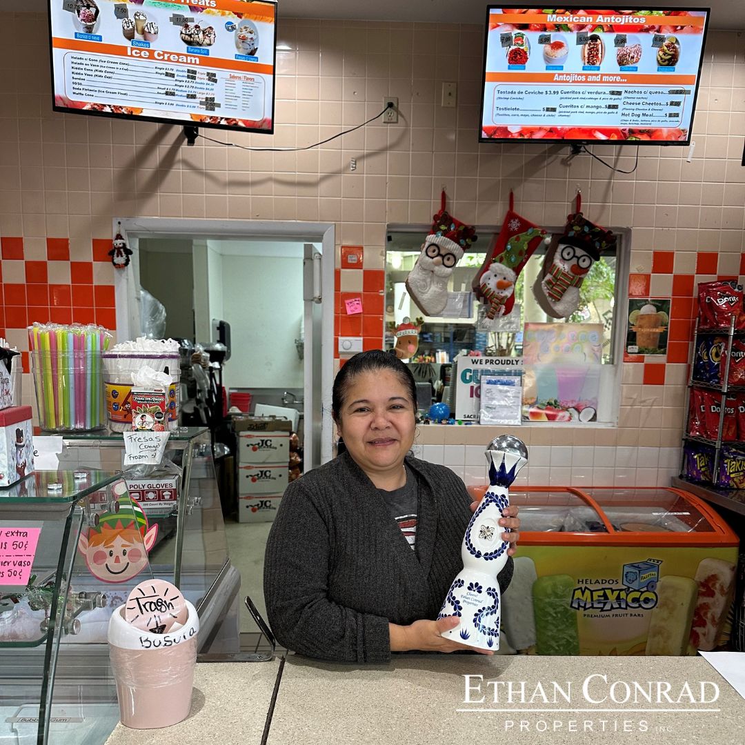 EthanConradPrp's tweet image. Senior Associate Retail Agent, Ravjeet Basi was able to help Guadalupana Ice Cream Shop find a long-term lease by positioning them at a very strong property which led to some very strong sales!💲
Looking to lease the perfect retail space? Contact Basi today!
#Yuba #CRE #Sutter