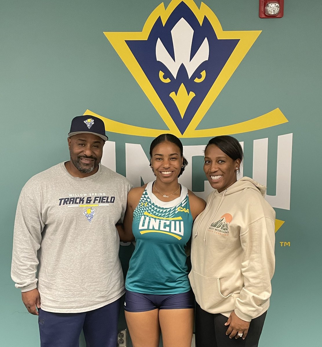 Alora Williams tweet media