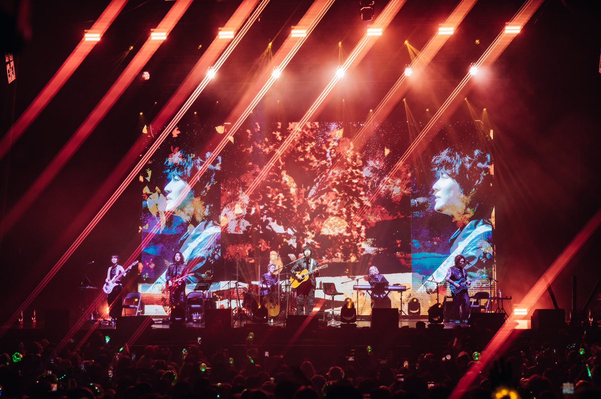 ocesa_kpop's tweet image. #Henecia, hace una semana estábamos disfrutando de #KimHyunJoong✨ No vamos a superar este momento en mucho tiempo, ¿cierto? 👽💚
📸: Pablo Deyta 

#KimHyunJoong_enLATAM #KHJ_enLATAM