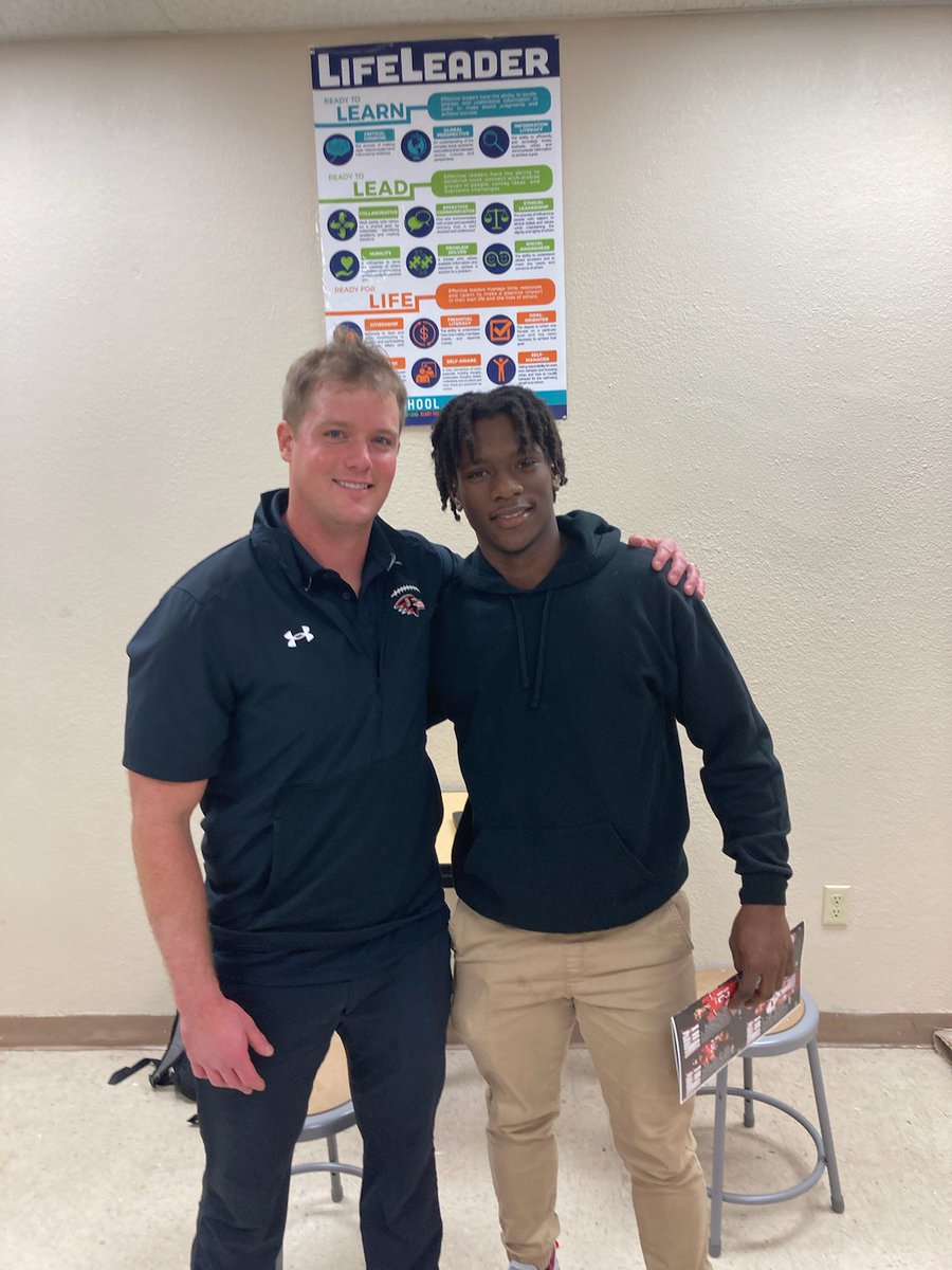 BraydenFucuals's tweet photo. After a great conversation with @CoachKoch_BC I am very grateful to have received my 4th offer from @RavenFootballBC !!!🙏🏾💯 
#AGTG #offer
@CoachWeltonJ @coleworld50 @CoachBrianLewi2 @Ericso1is @Ant__Wallace https://t.co/UyXDoW3vVA