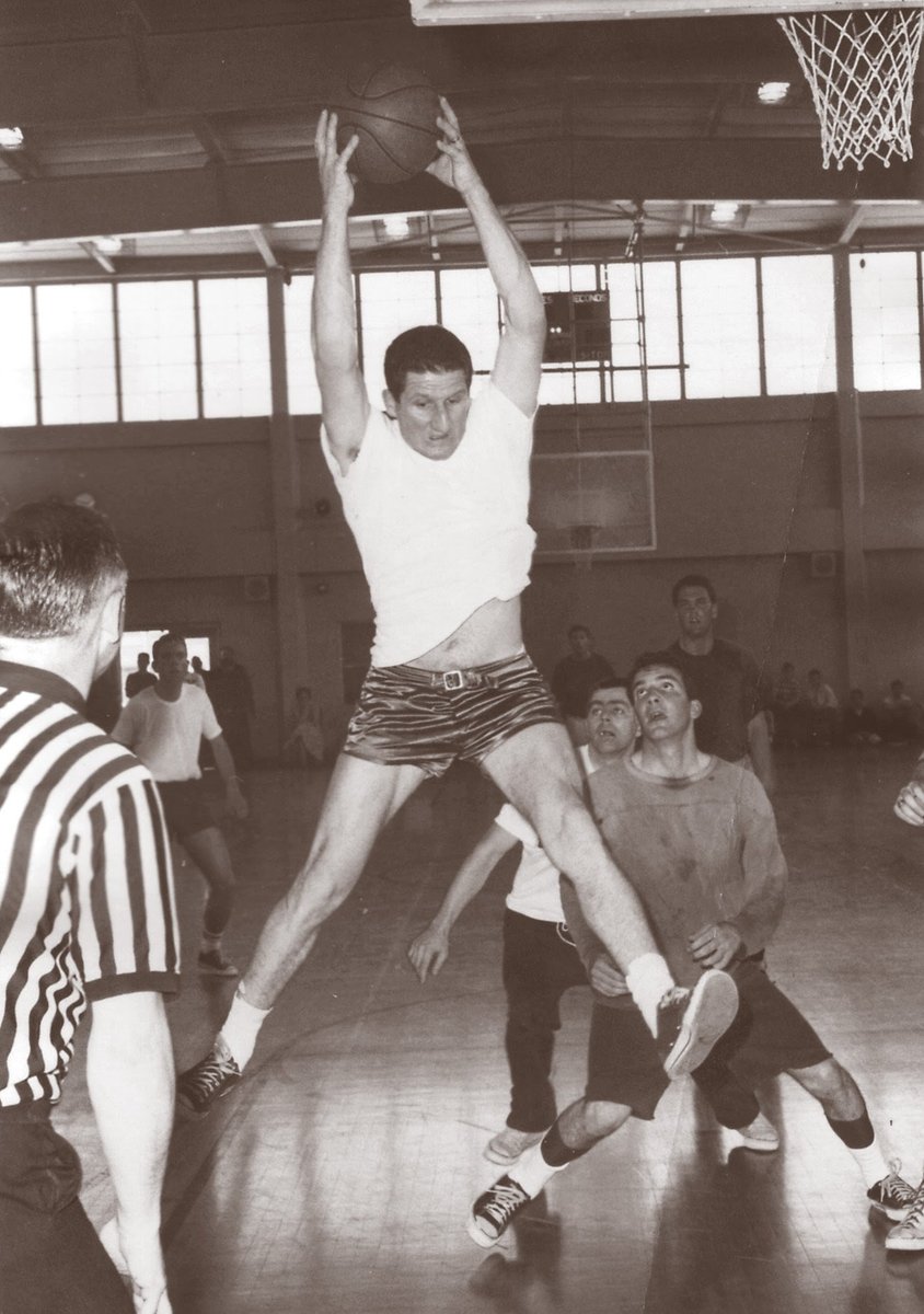 StIgnatiusGrads's tweet photo. A message from President Fr. Eddie Reese:

“It is with sadness that I inform you Leo La Rocca ’53 has passed away. A remarkable athletic director, the fourth in SI’s history, Mr. La Rocca was a gifted administrator, a dedicated family man, and someone known as a gifted helper... https://t.co/4zZ1nZGoBw