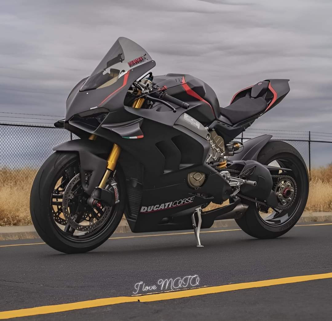 Thằng nhà quê với cái đầu đầy tham vọng 💪

Chúc cả nhà ngày mới tốt lành 😋♥️🥰😍
 #X #motorbike #Ducati