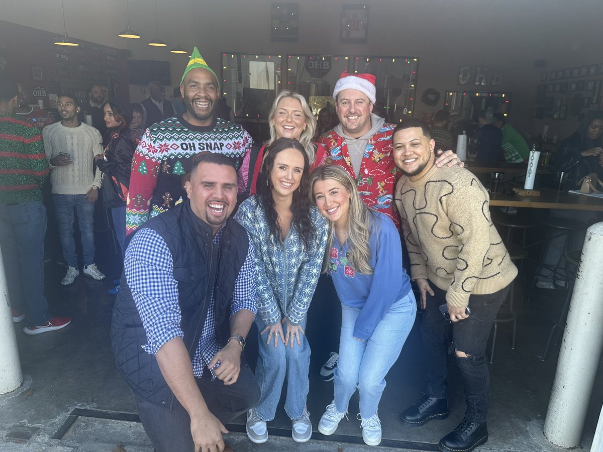 SavagePavich's tweet photo. Such a fun way to kickoff December!
North Texas Mobility & Fiber Holiday party!🎄🎁 We are ready to close out 2023 and bring in 2024! #OneNTX #ATTBusiness #LifeAtATT https://t.co/jEUm1Nc8pU