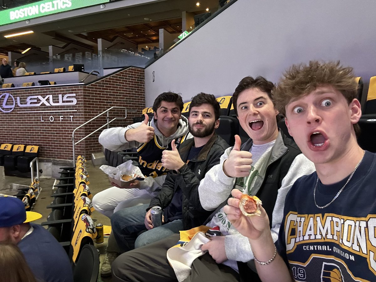 AidanWilliams24's tweet photo. GO PACERS💙💛💙💛💙💛 #pacersgamenight https://t.co/Yo0ILEwGbg