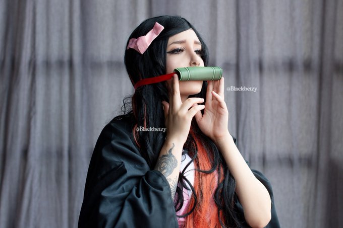 Nezuko 💗 cual es tu fav? +500 RT y  subo la ultima sin censura 😈‼️ Photo 📸by @manudektol  #nezuko #DemonSlayer<a href="/tag/cosplay"class="tags"><span>#cosplay</span></a><a href="/tag/demonslayer"class="tags"><span>#demonslayer</span></a><a href="/tag/nezuko"class="tags"><span>#nezuko</span></a><a href="/tag/kimetsunoyaiba"class="tags"><span>#kimetsunoyaiba</span></a>