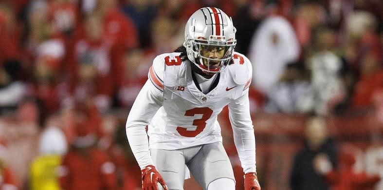 Ohio State two-way transfer Cameron Martinez is receiving a ton of interest in the Transfer Portal. 

Cincinnati, Utah, Boston College, Florida, Tulane, Texas, several others have already reached out and expressed interest: 247sports.com/article/camero…

<a href="/247Sports/">247Sports</a> <a href="/247SportsPortal/">247Sports Transfer Portal</a>