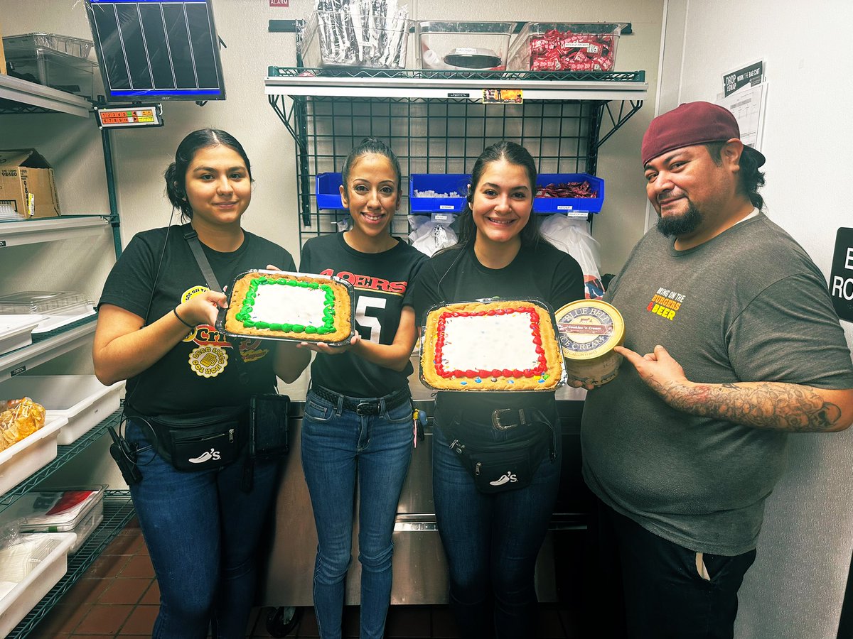 #NationalCookieDay @Chilis San Juan! Let’s have a cookie of a good time today.  🍪🍪🍪 #culturechamp #cookie @LarryV71 @ViriMunguia7 @JetJerry2408 @rubywoo83