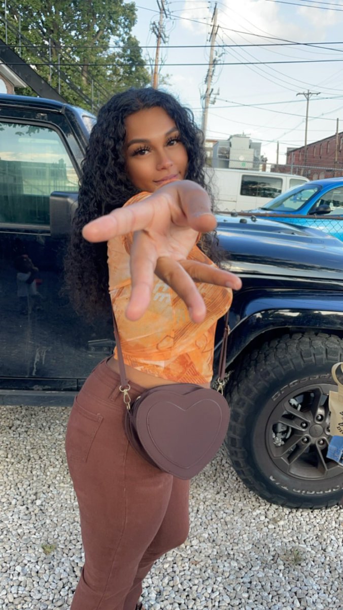 RipTudie_'s tweet photo. Never half stepping , if anything i always do too much ππ
#ThisHer
#ThatGirl
#ITGirl
#Obsessed
#FineAsf
#Milf
#YouWisYouWasThisFine
#NATURALASF ππ½ββοΈπ https://t.co/xgRW1IyMXz