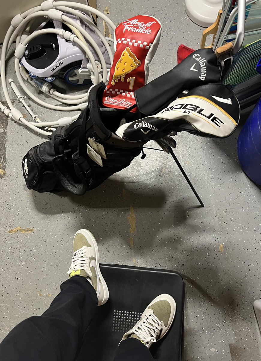 cdlsneaks's tweet photo. @IDogggg So convenient they released when golf isn’t in season https://t.co/cN37auuWgl