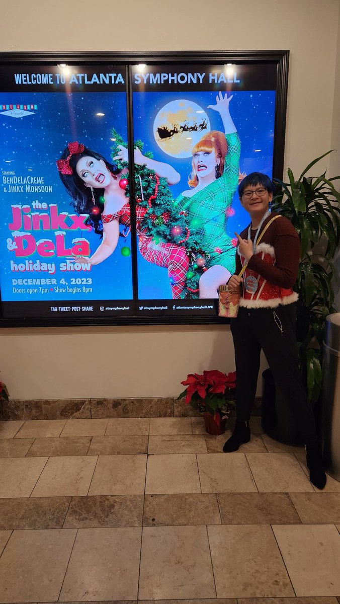 AHHHH SO EXCITED TO SEE <a href="/JinkxMonsoon/">Jinkx Monsoon</a> and @bendelacreme !!