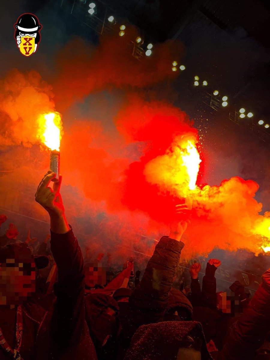 UltrasMadeinFR's tweet image. ⚽️ Lens - Lyon 
📢 North Devils 1999 ! 
📆 Samedi 2 décembre 2023 
📸 ND99 

#RCLOL